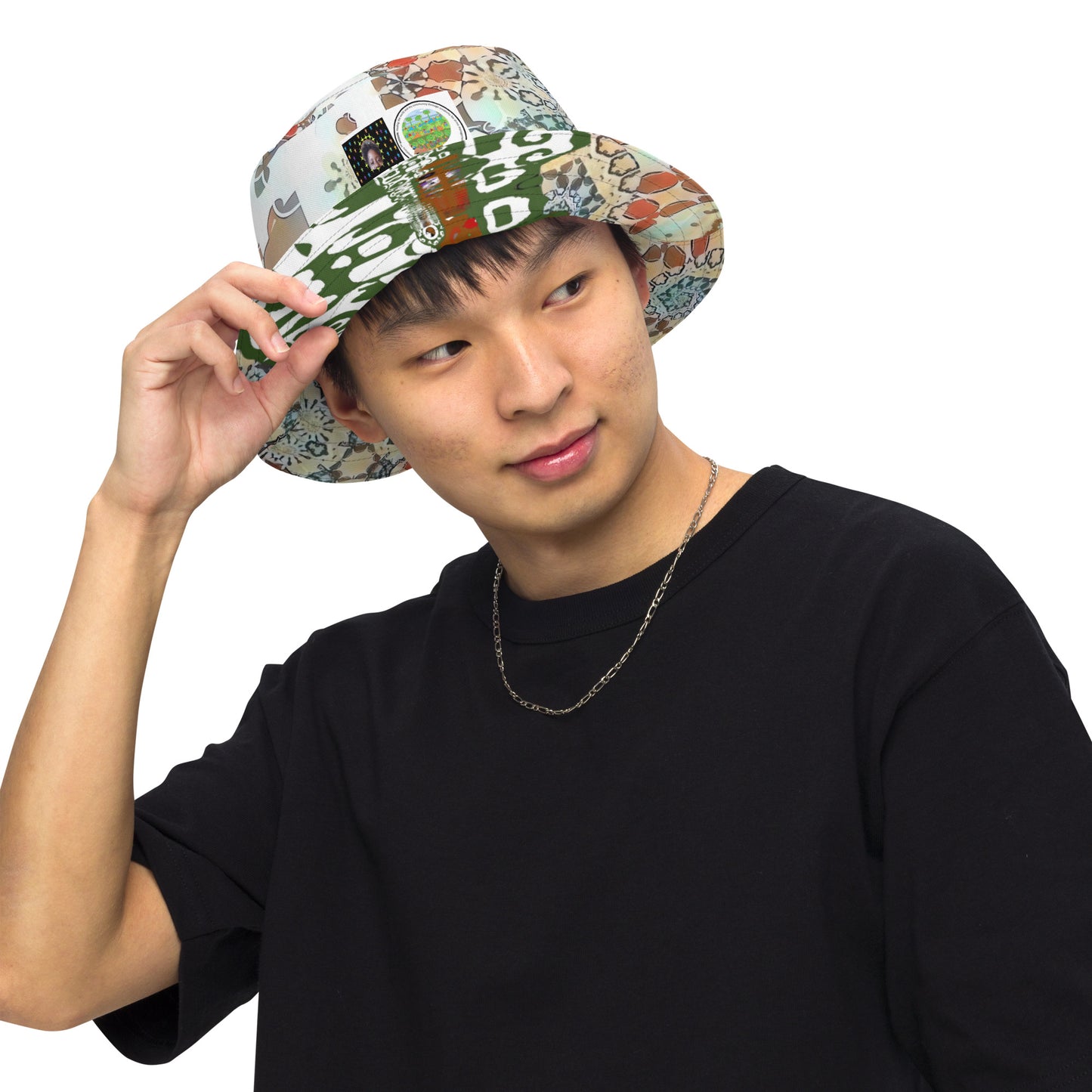 Reversible bucket hat