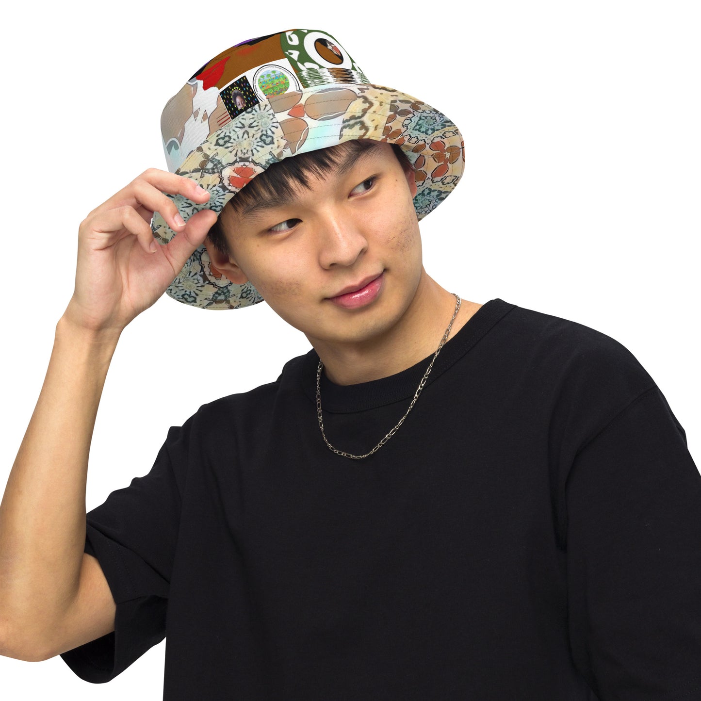 Reversible bucket hat