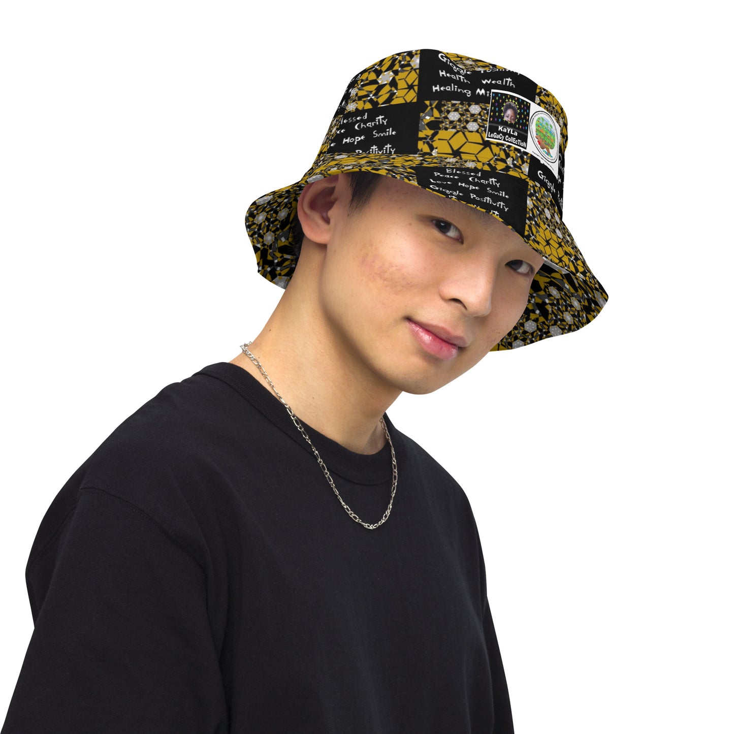 Reversible bucket hat