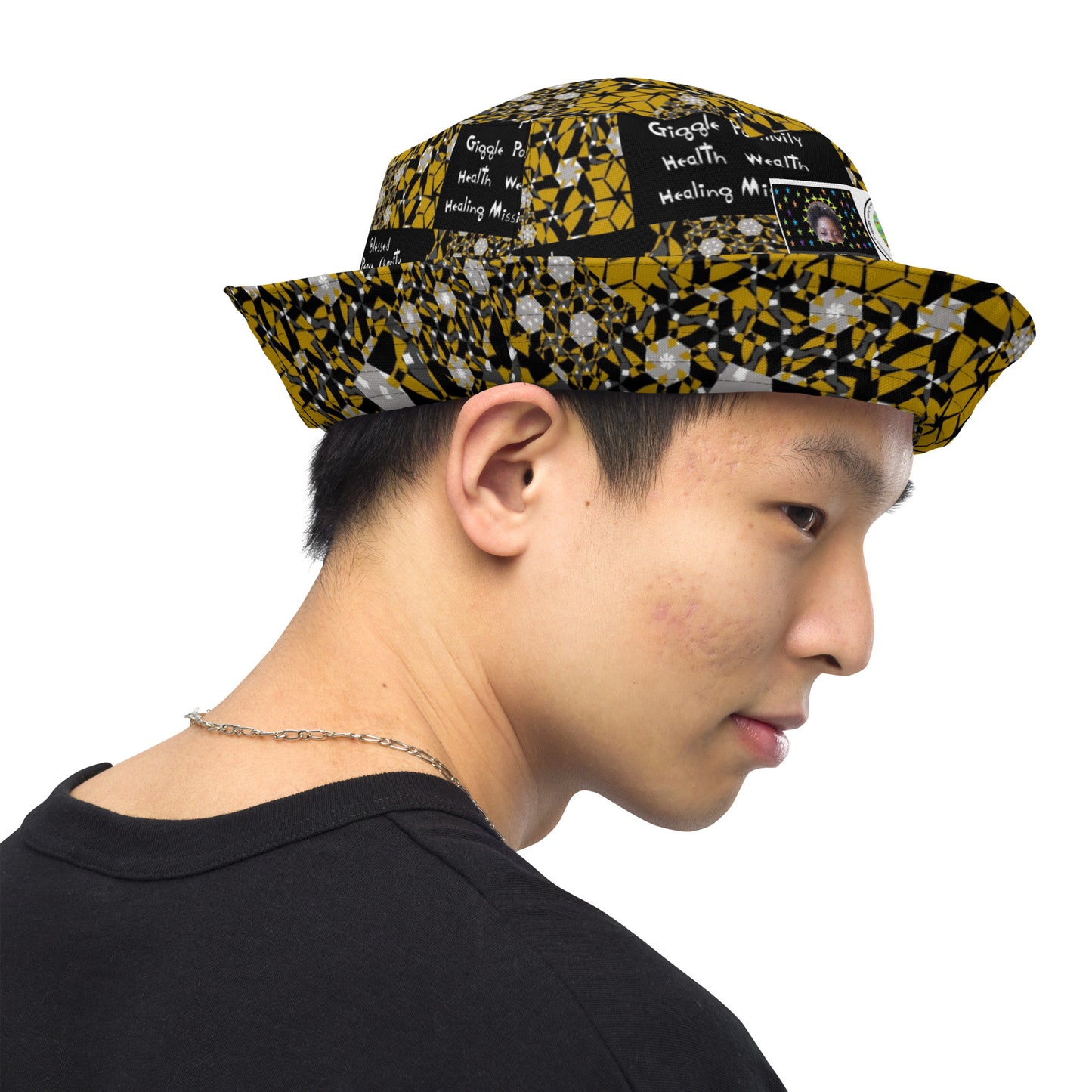 Reversible bucket hat