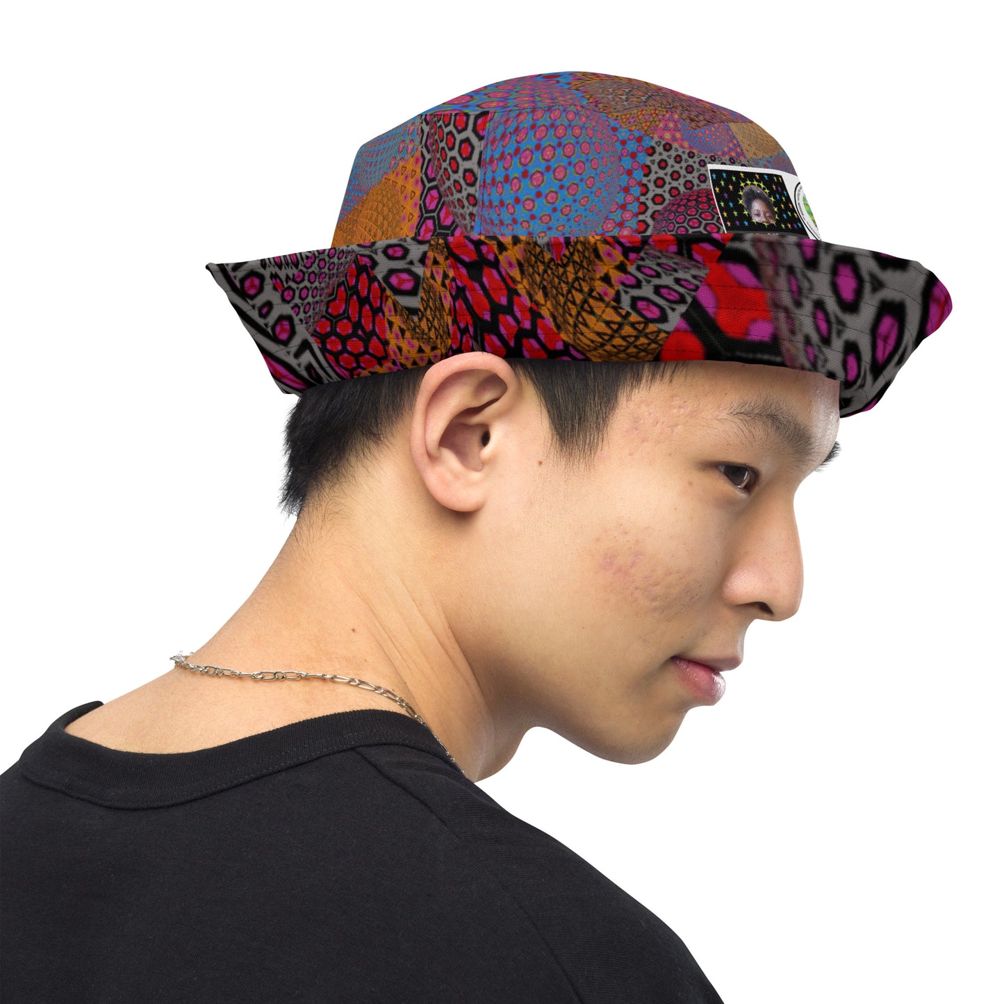 Reversible bucket hat