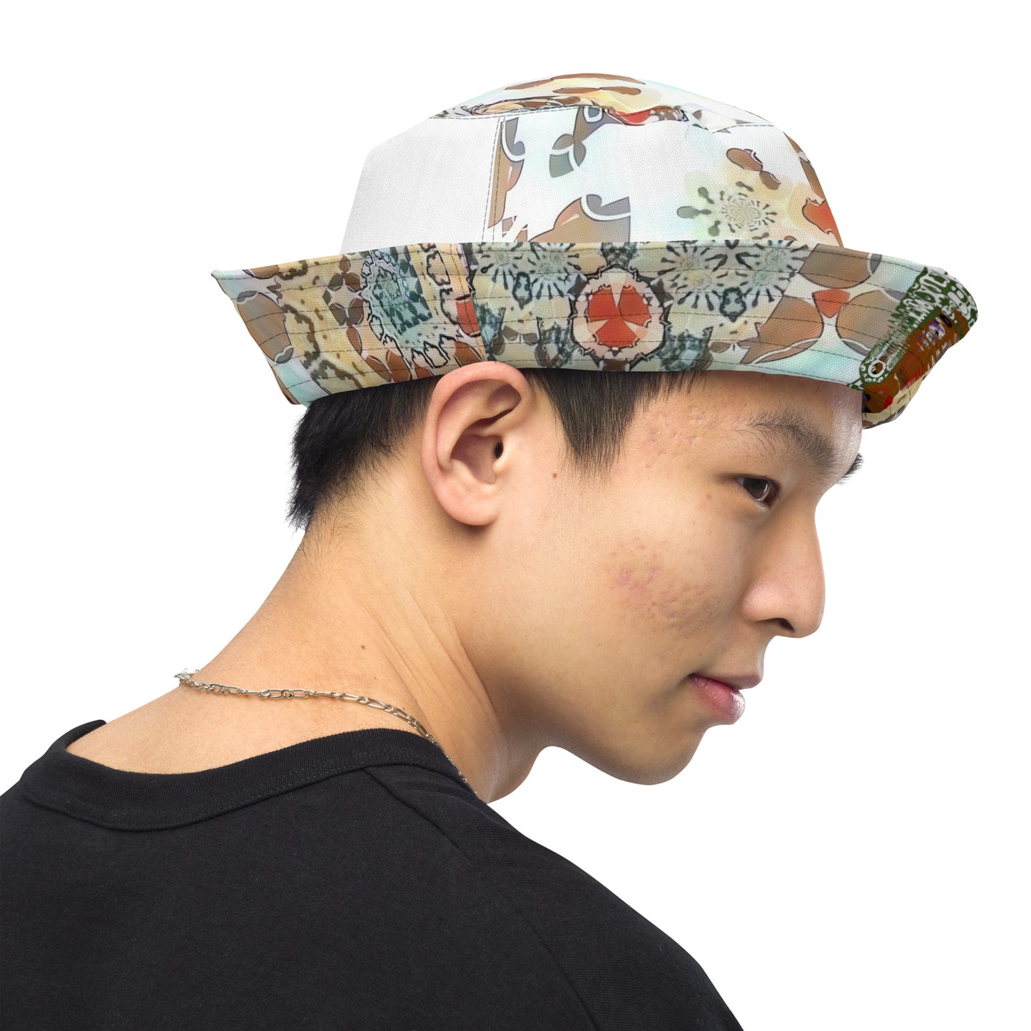 Reversible bucket hat