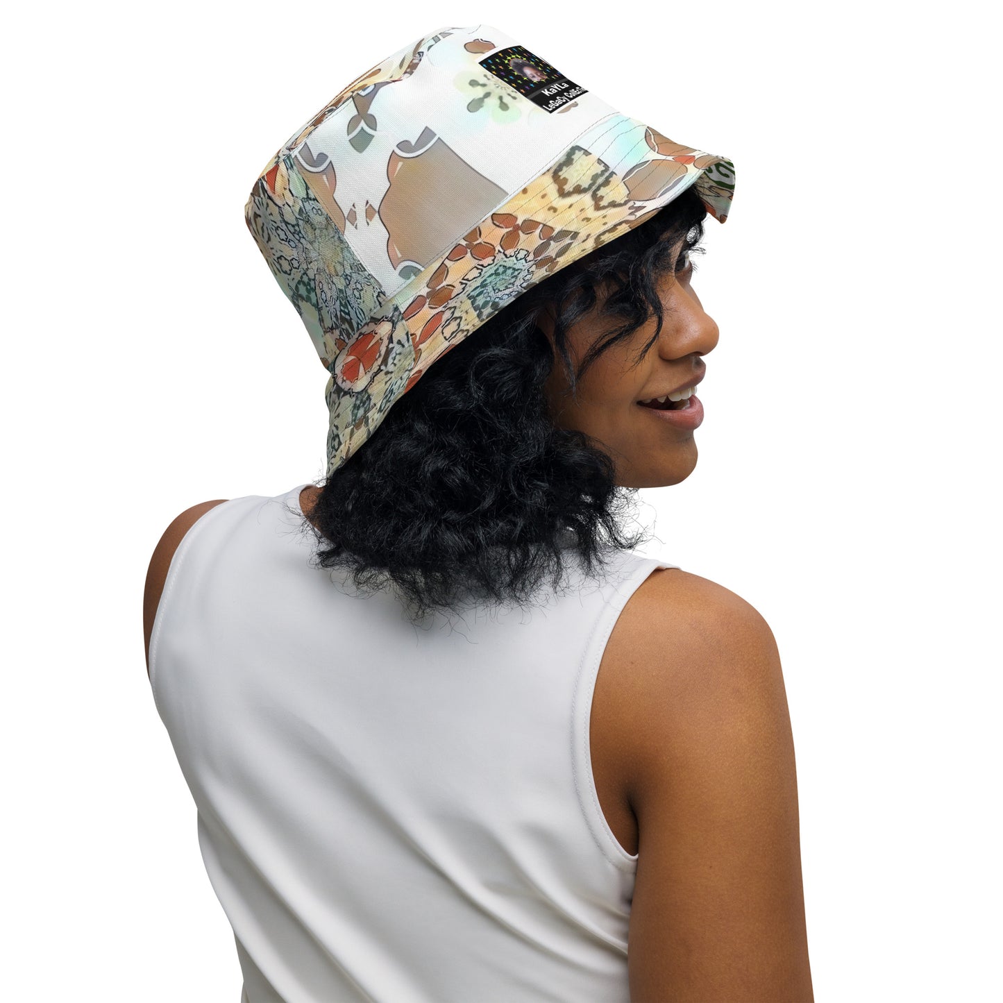 Reversible bucket hat