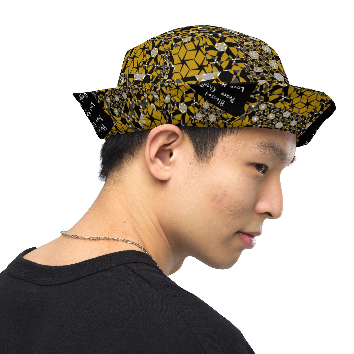 Reversible bucket hat