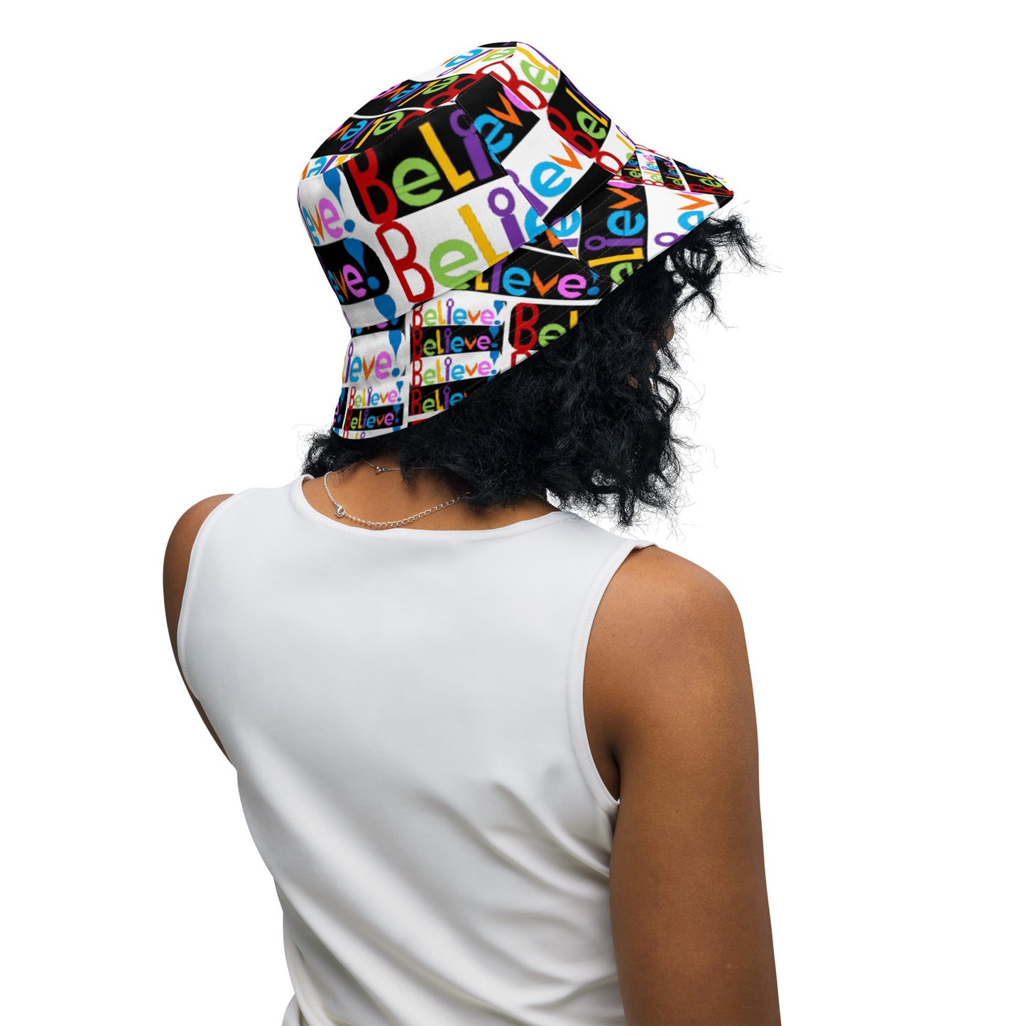 Reversible bucket hat