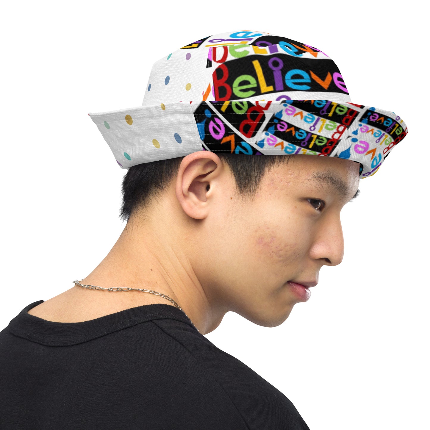 Reversible bucket hat