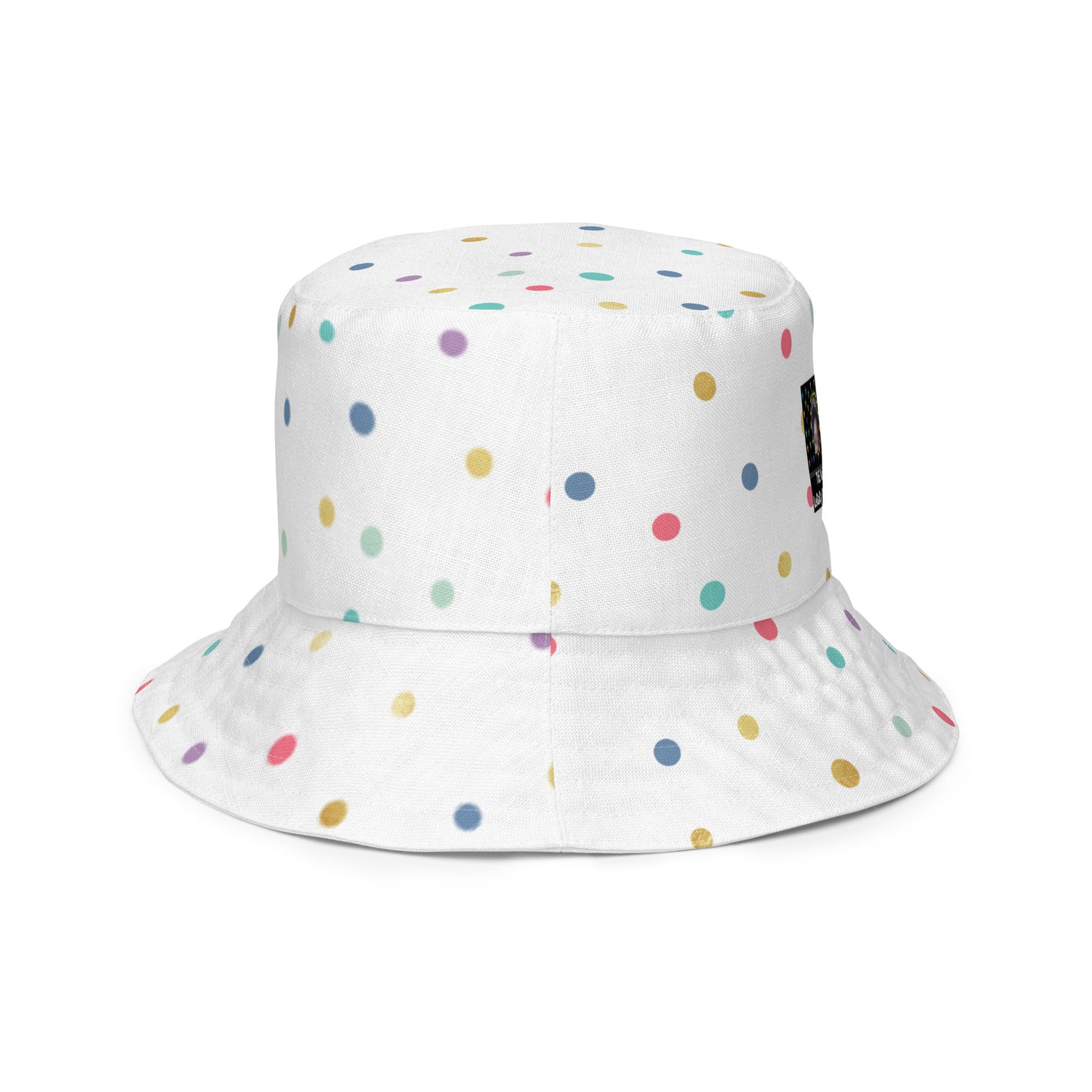 Reversible bucket hat