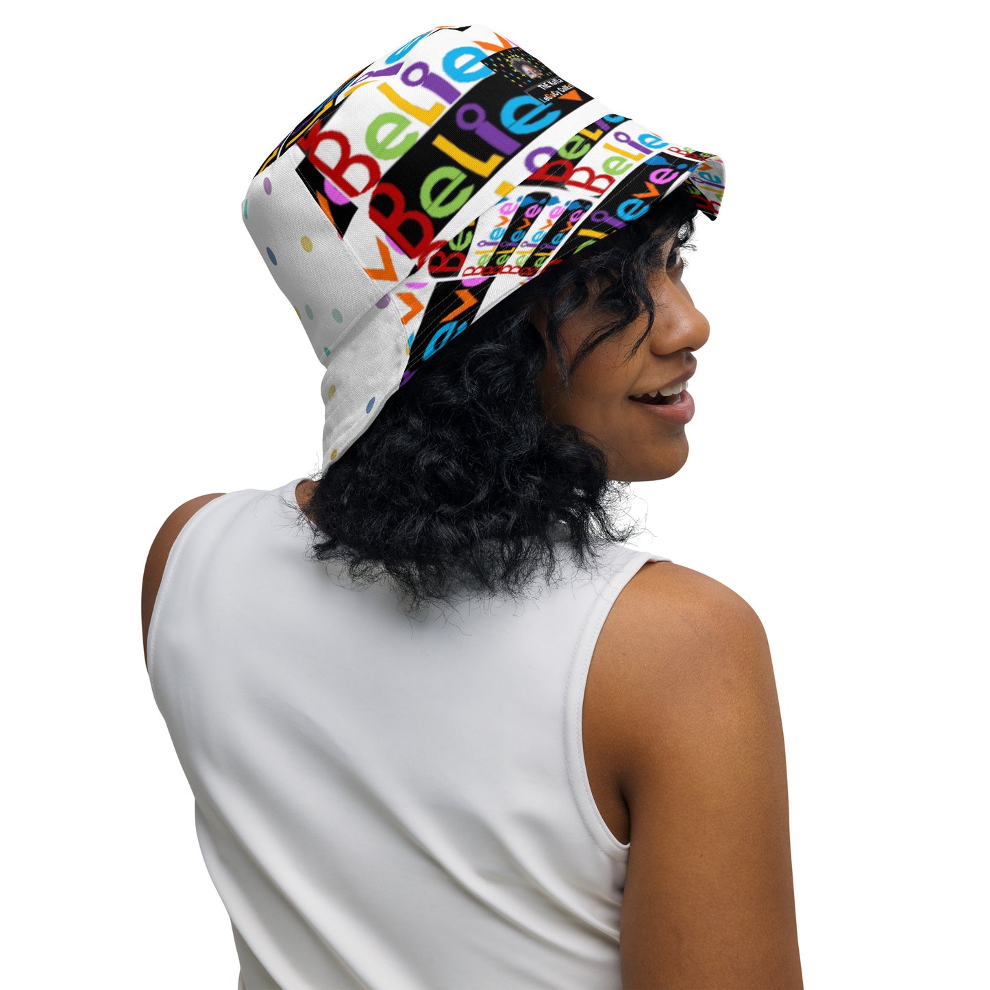 Reversible bucket hat