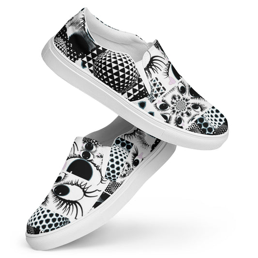 Women’s slip-on canvas shoes