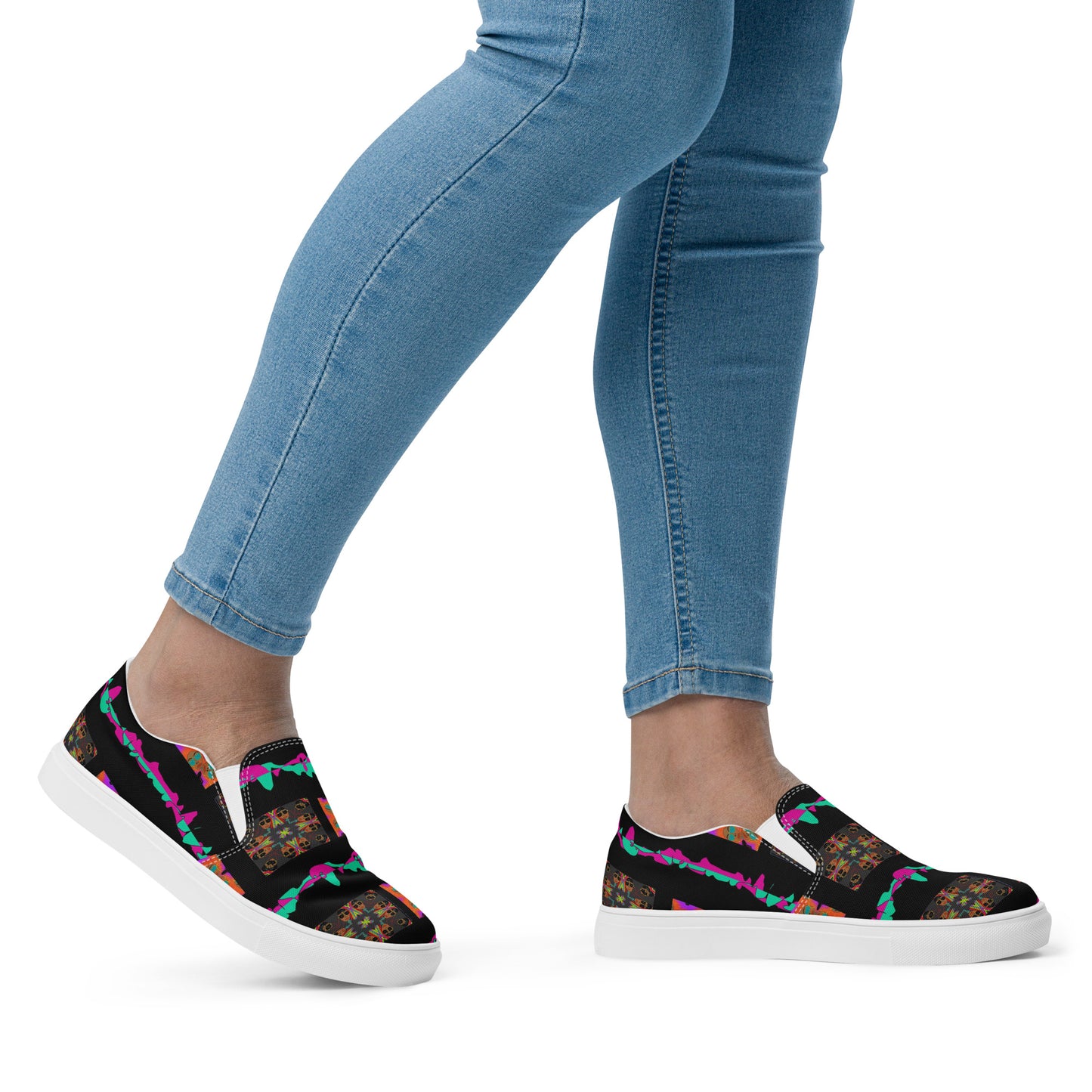 Women’s slip-on canvas shoesCP